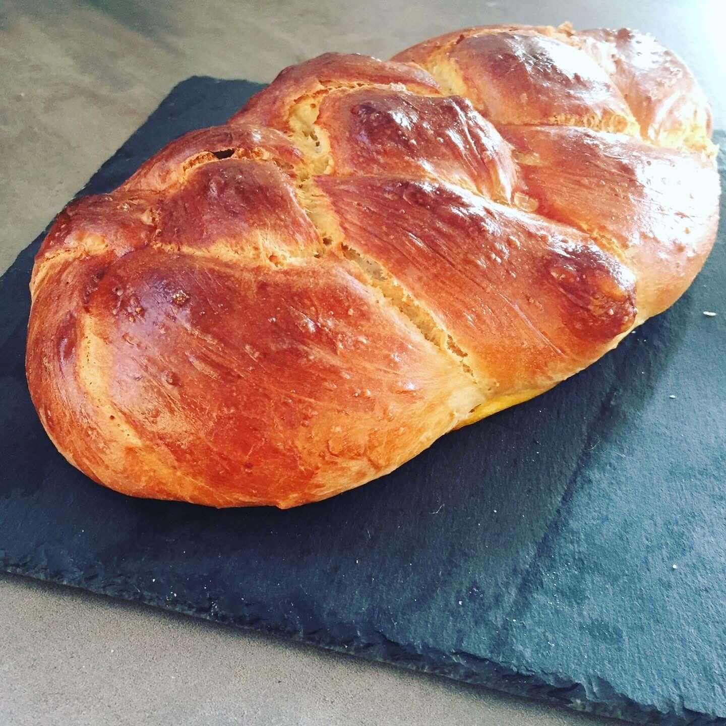 marie fluffy braided bread Product packaging with bread baking mixture baked cake on black slate plate purezento for me website www.purezentoforme.com
