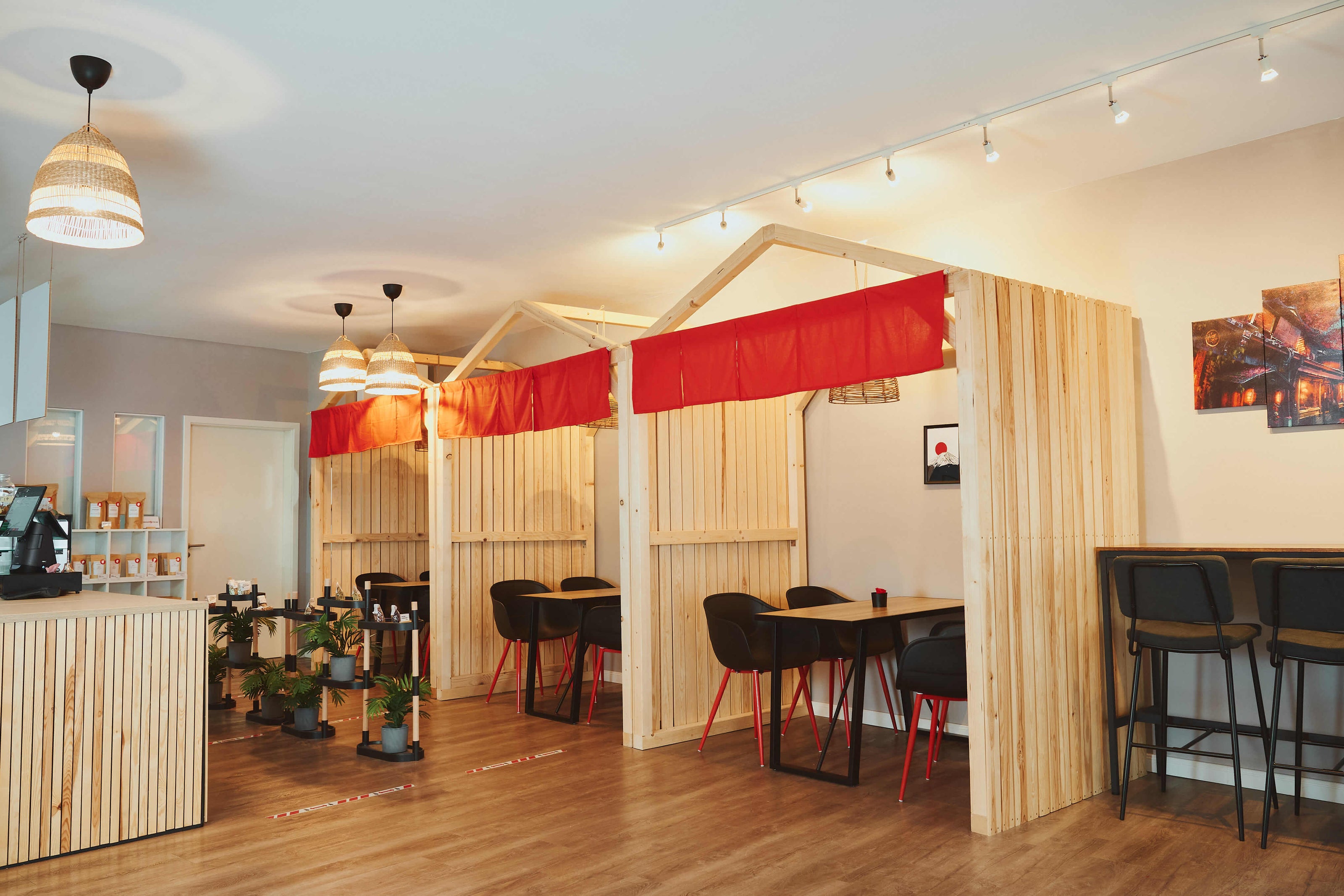 Purezento for me coffee shop sitting places image from inside the shop for website www.purezentoforme.com.